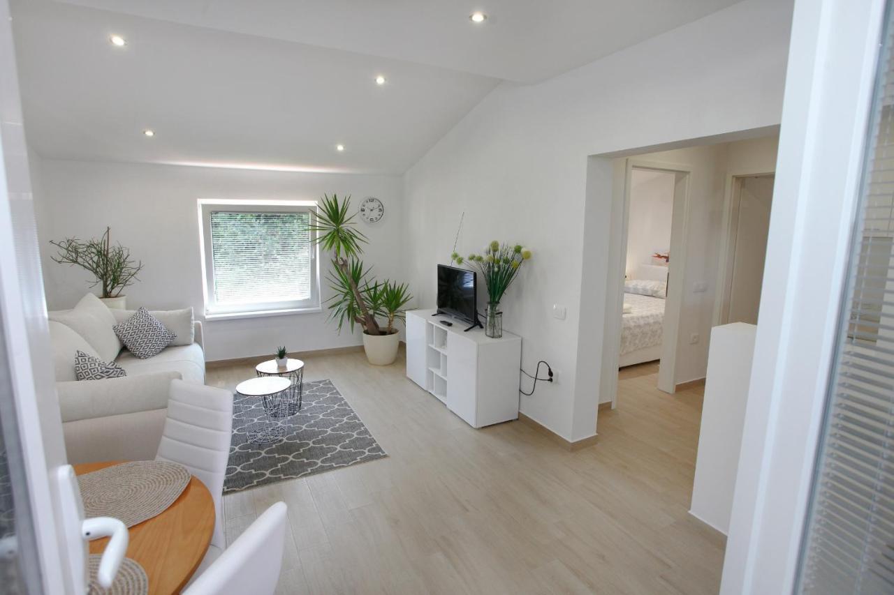 Not For Rent Appartement Portorož Buitenkant foto